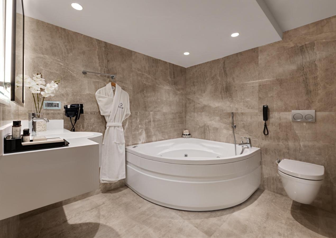 Gleam Collection Hotel 이스탄불 외부 사진 Bathroom