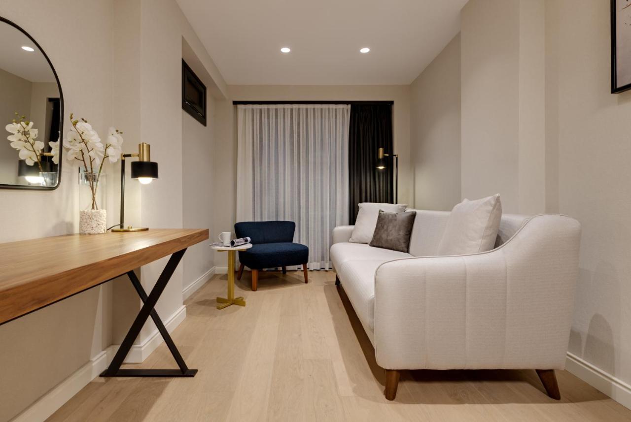 Gleam Collection Hotel 이스탄불 외부 사진 A living room in a micro apartment